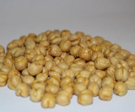 Extra yellow roasted chickpeas